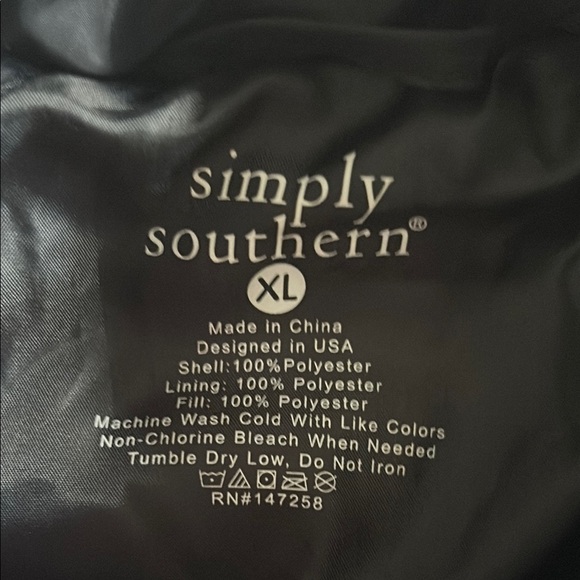 Simply Southern Black Quilted Jacket | Women’s Size XL | Zip-Up Lightweight Coat - Picture 3 of 10